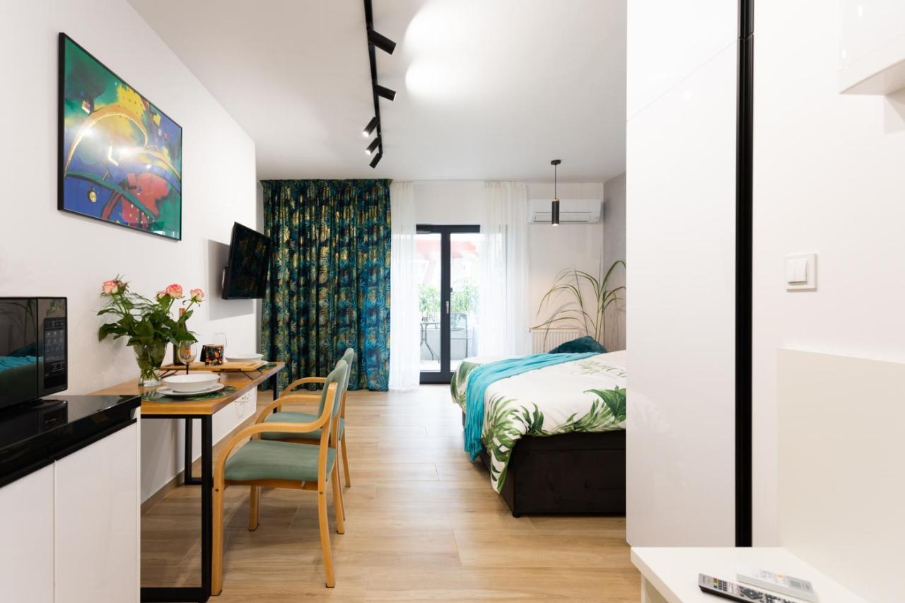 Luxurycity Apartment With Terrace Wrocław Buitenkant foto